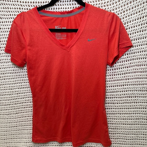 Nike Dri Fit Top LOT of 4 Womens Small Running Gym Performance Purple - Picture 4 of 9